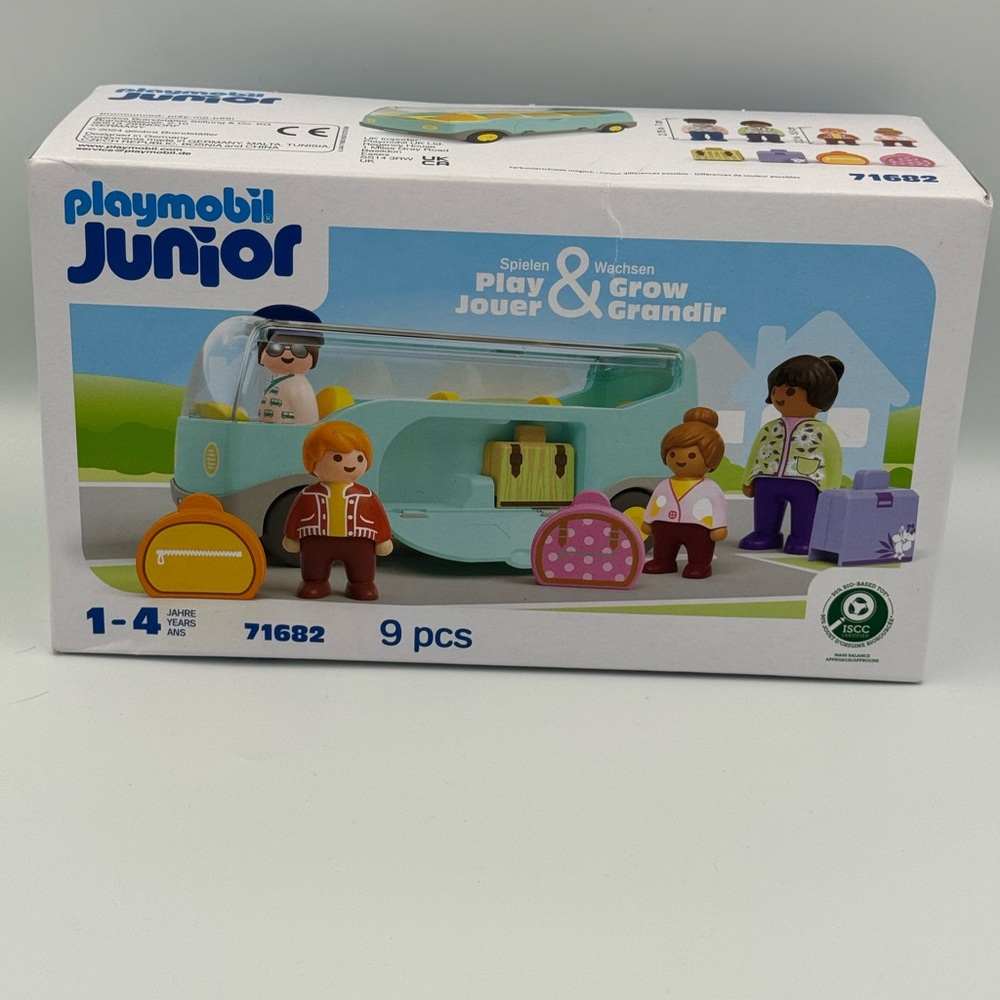 Playmobil Junior 71682 Airport Shuttle Bus NEW Sealed Toddler‎ Playset EU Import